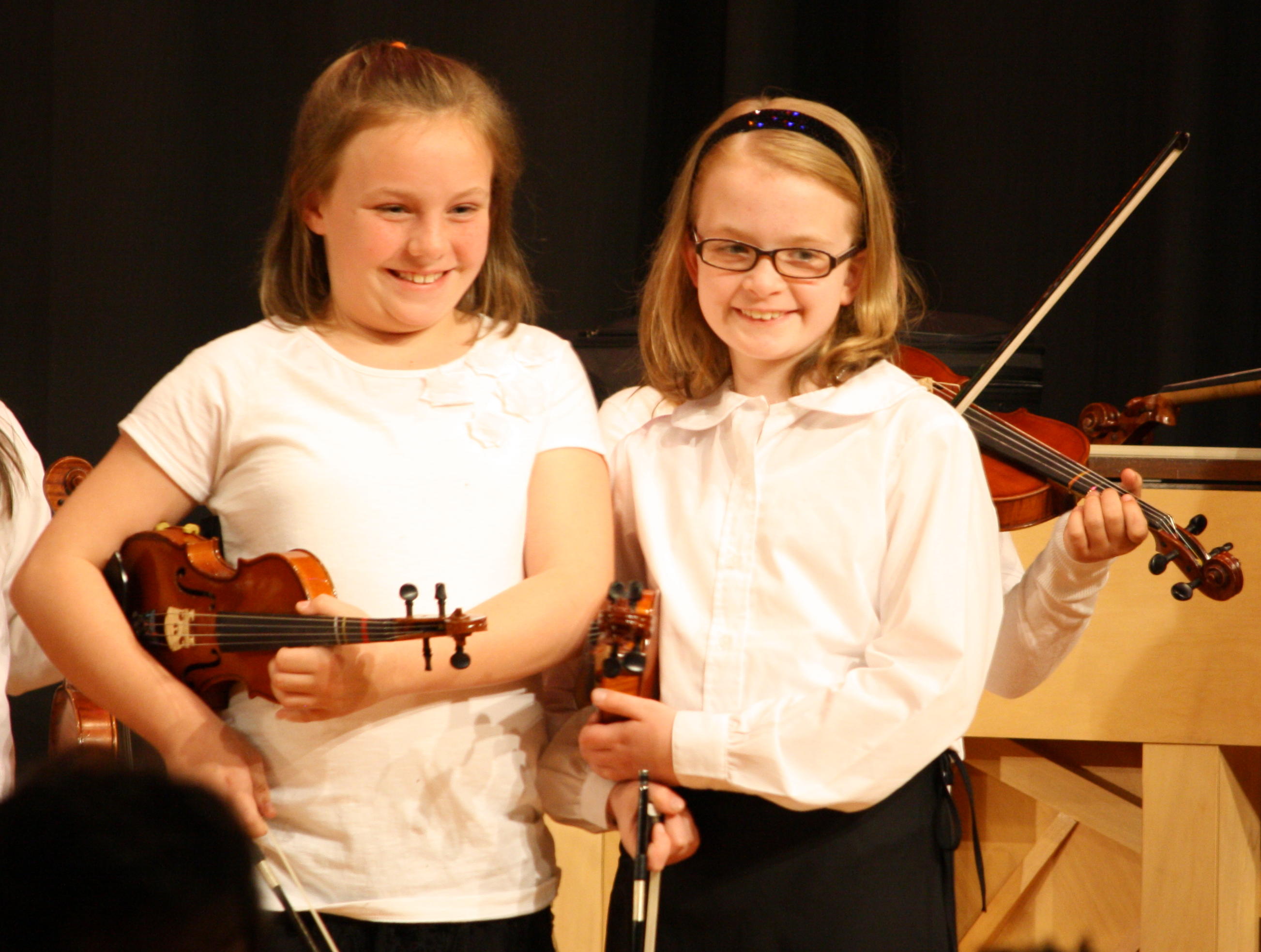 2012-04-11 Jane and Sophia violin.jpg